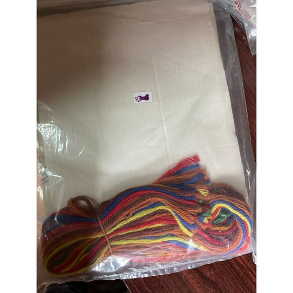 American Eagle Crewel Embroidery Pillow Kit Avon Creative Needlecraft 14"x14" - Picture 4 of 4